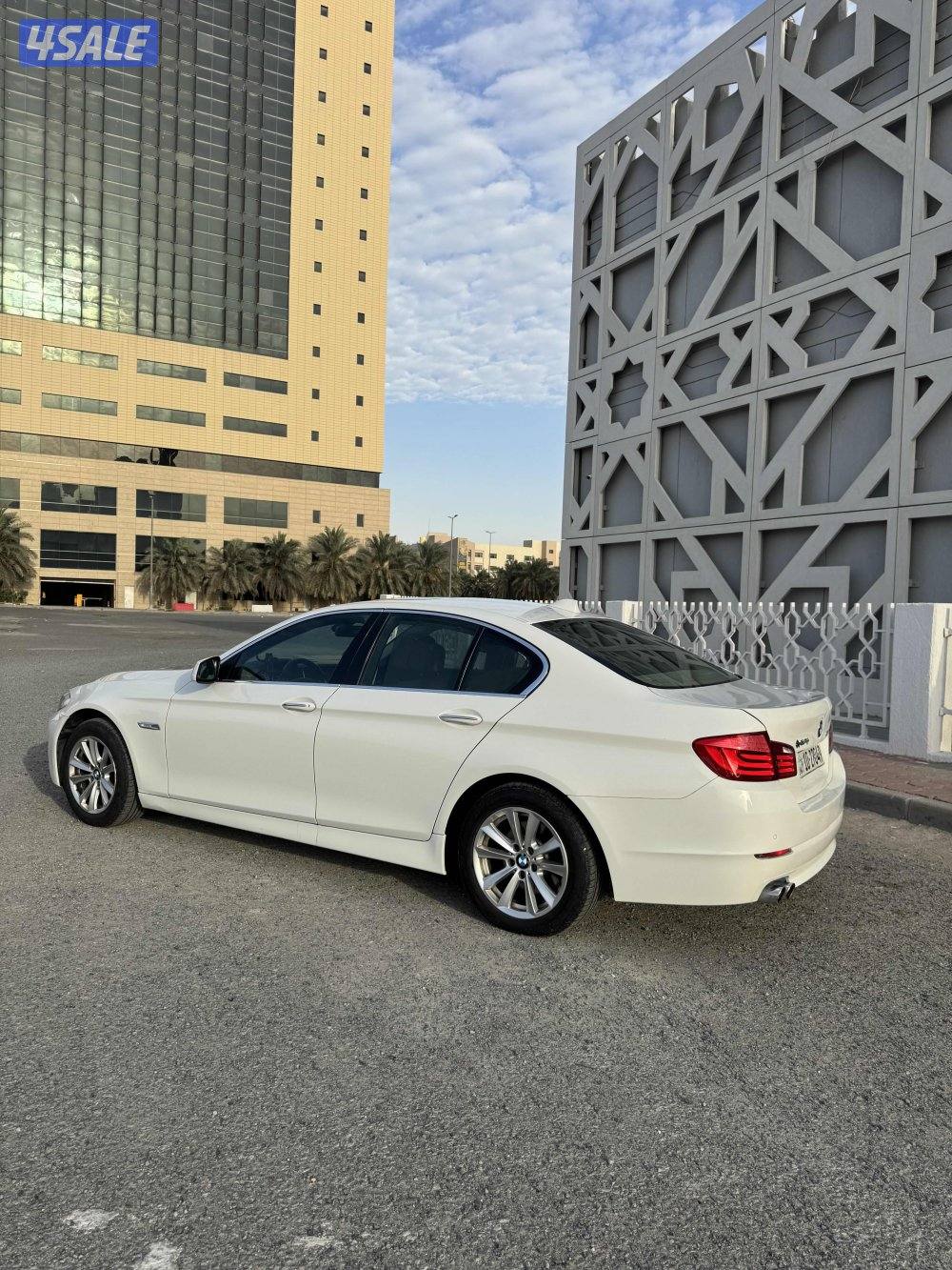 للبيع بي ام دبليو الفئة الخامسة1