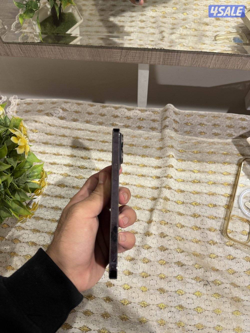 للبيع ايفون ١٤ برو ماكس مبدل بطاريه3