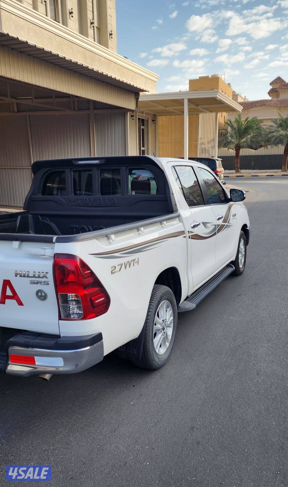 وانيت تويوتا هايلكس موديل 2017 اتوماتيك شرط الفحص عداد 931