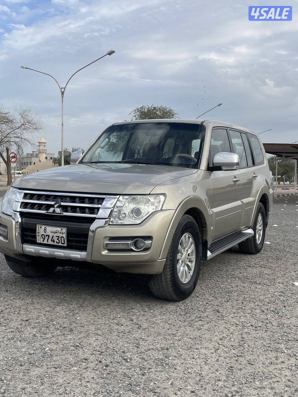 باجيرو موديل ٢٠١٥ صبغ وكالة عدا قطعتين2