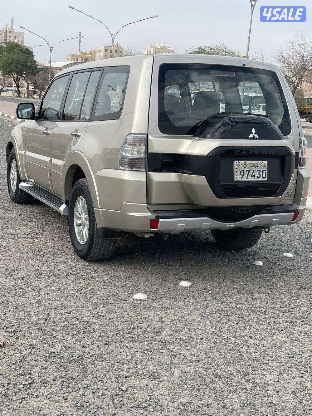 باجيرو موديل ٢٠١٥ صبغ وكالة عدا قطعتين4