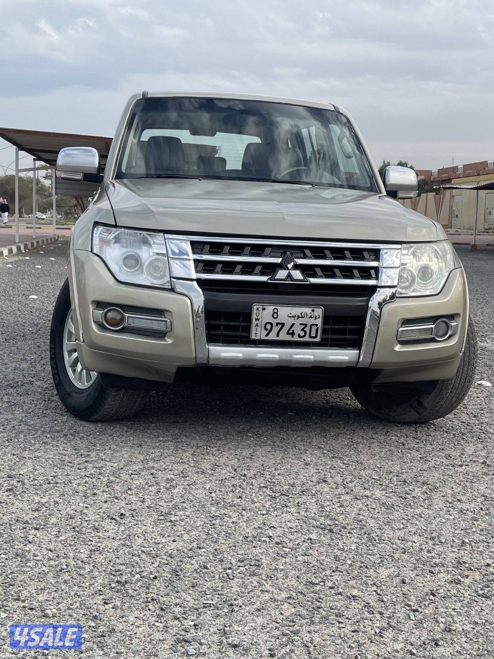 باجيرو موديل ٢٠١٥ صبغ وكالة عدا قطعتين6