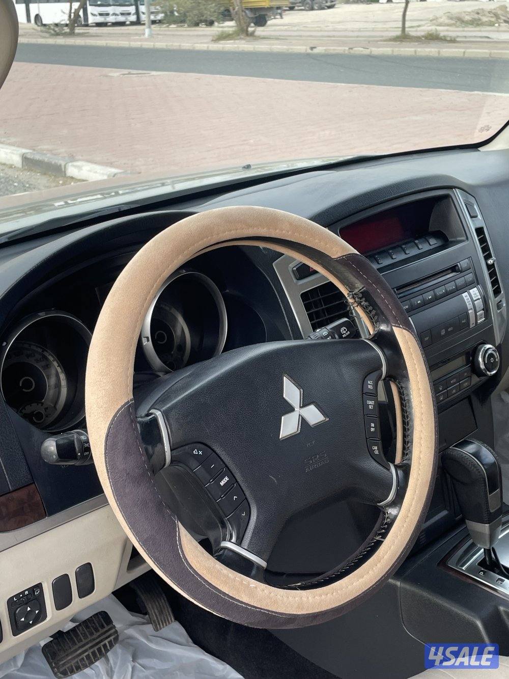 باجيرو موديل ٢٠١٥ صبغ وكالة عدا قطعتين7