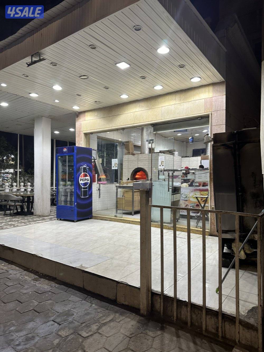 مطعم مشويات وفطاير وبسطه المطعم شغال وموقعه ممتاز جدا5