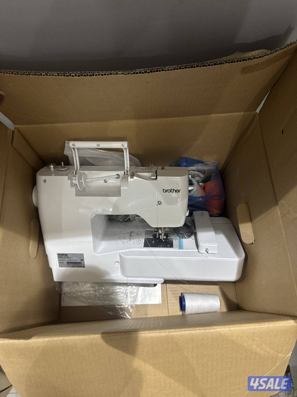 للبيع جهاز خياطة innovis2