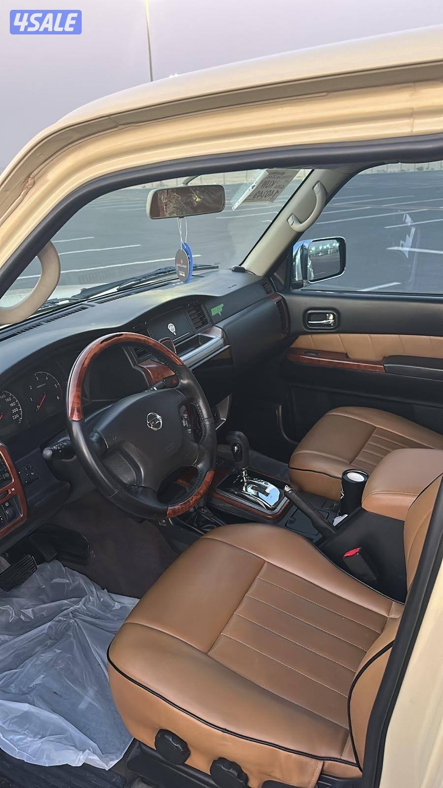 للبيع سفاري او للبدل مع كامري 2018 وفوق5