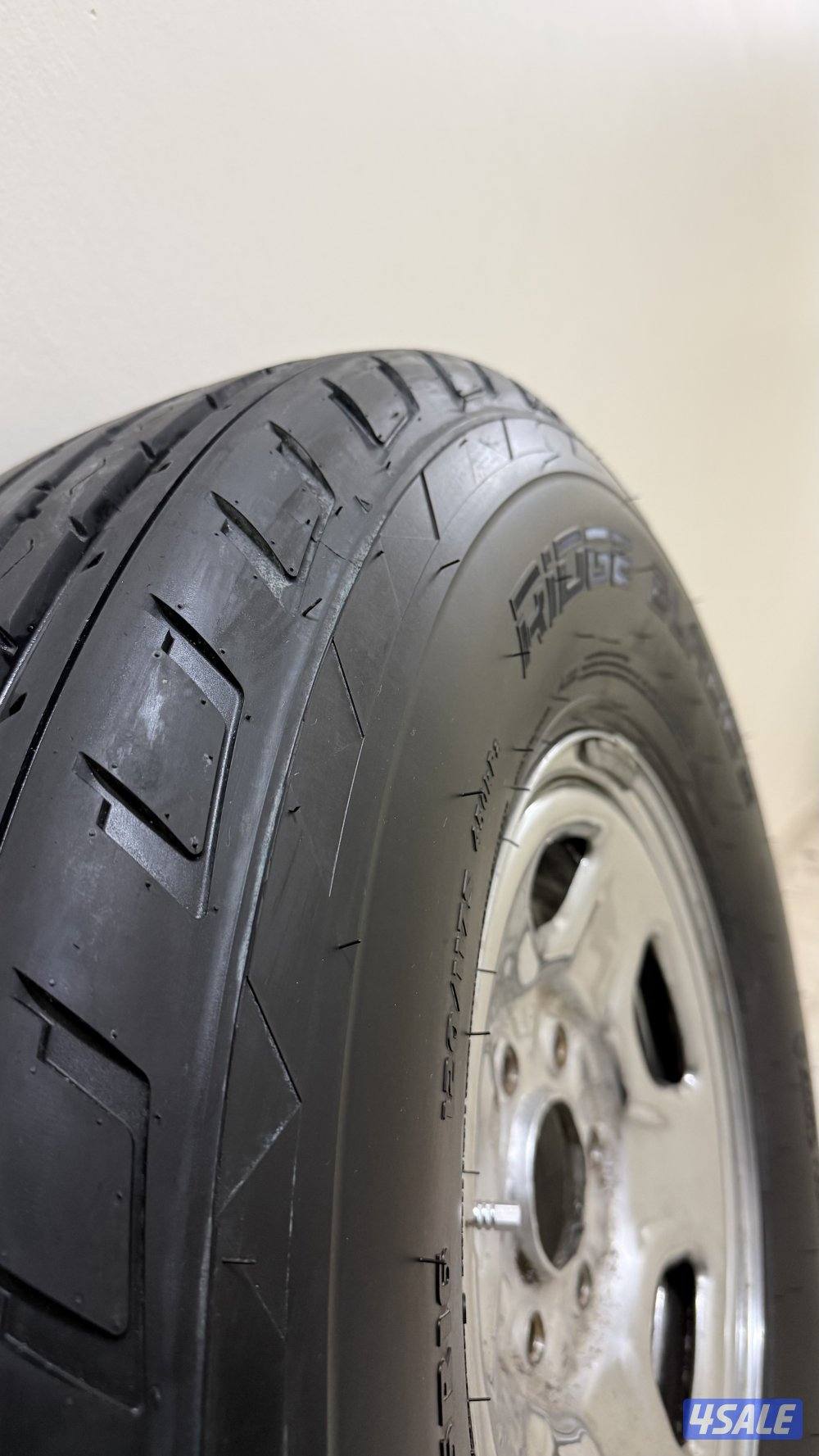 للبيع 4 ديازل مع شواهين حجم 160