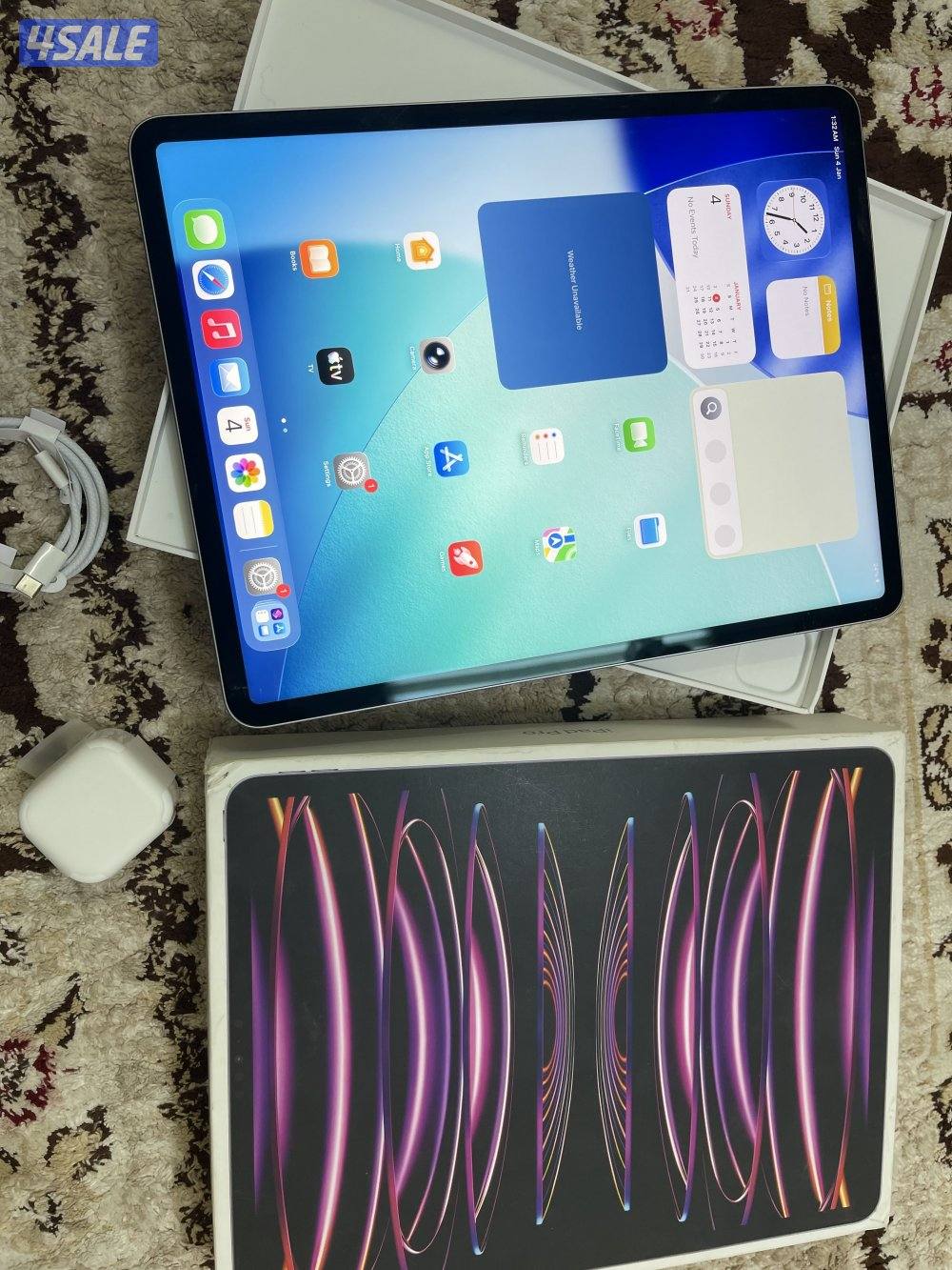ايباد ابل برو 12.9 انش 128قيقا الجيل السادس m2بطارية 95 مع الاغراض0