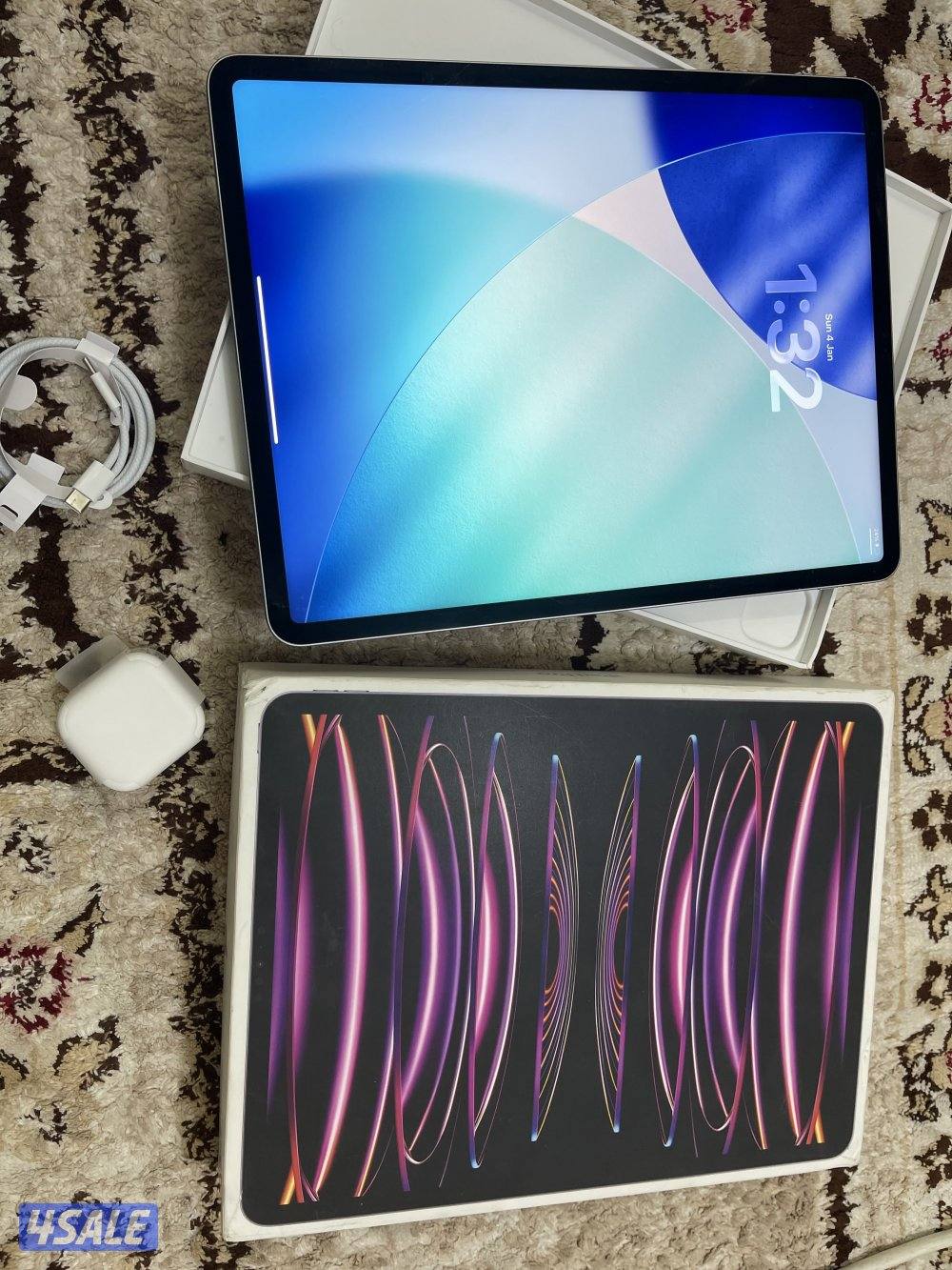 ايباد ابل برو 12.9 انش 128قيقا الجيل السادس m2بطارية 95 مع الاغراض3
