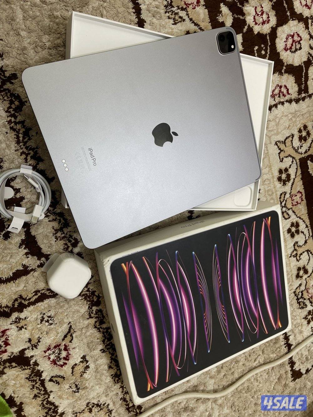 ايباد ابل برو 12.9 انش 128قيقا الجيل السادس m2بطارية 95 مع الاغراض6