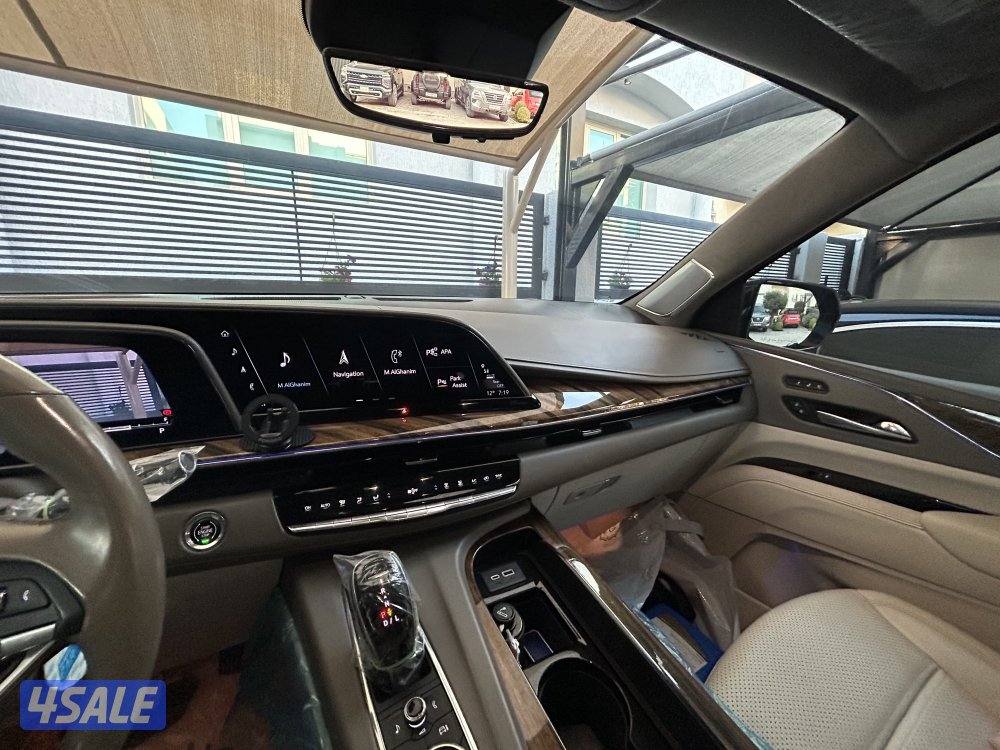 Escalade Platinum 20214