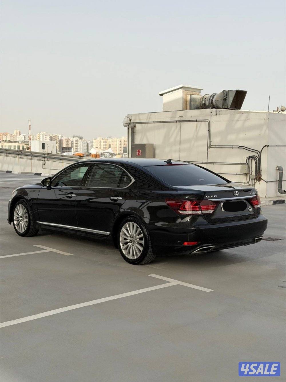 للبيع لكزس LS460 // 2013 لارج وارد الساير شرط الفحص سياره بحاله ممتازه2