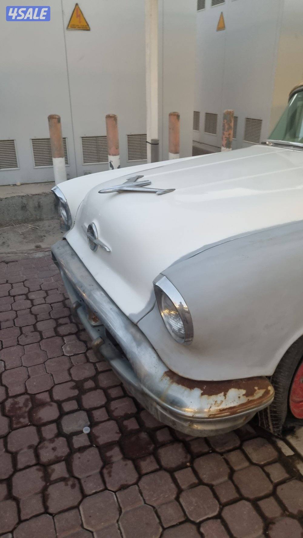 للبيع سيارتين اولدزموبيل 19567