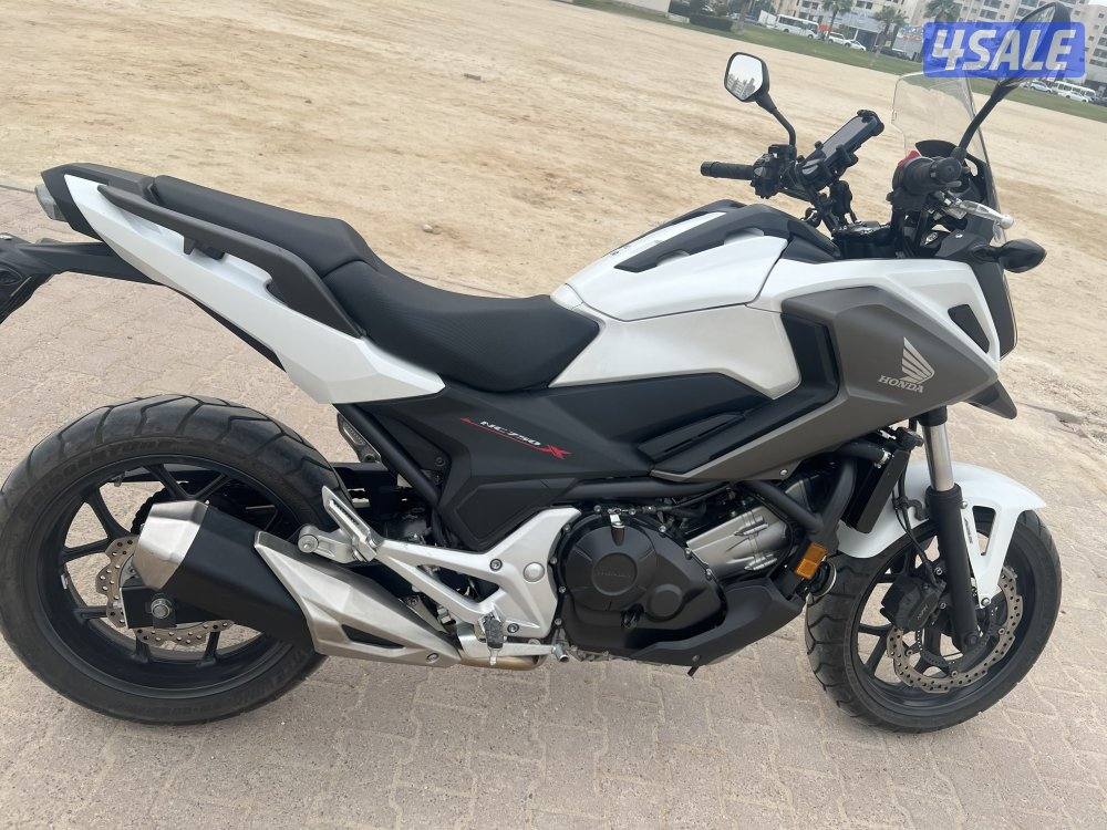 Honda  nc750x2