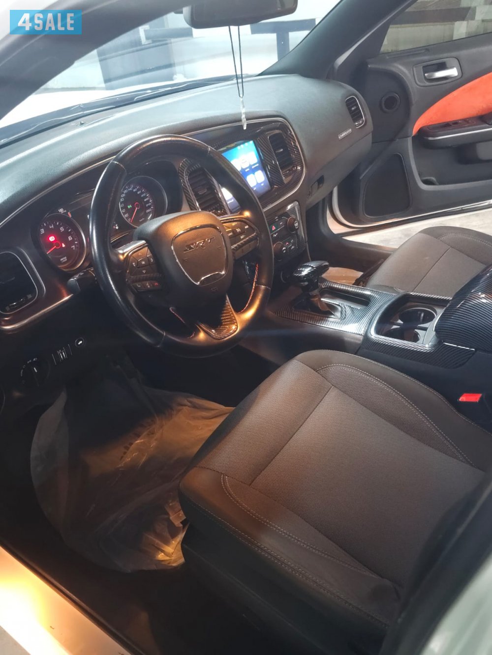 للبيع دوج شارجر 6 سلندر4