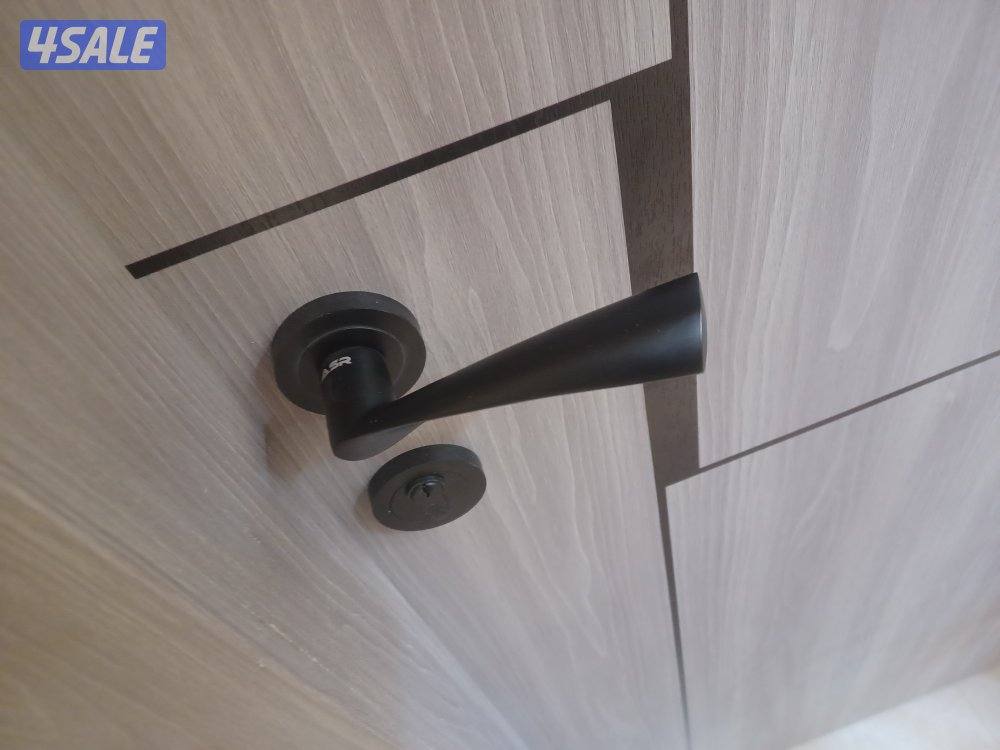 نجارواصباغ خشب پاکستانی ترکیب ابواب پی وی سی ترکیب ابواب خشب کبتات صبغ1