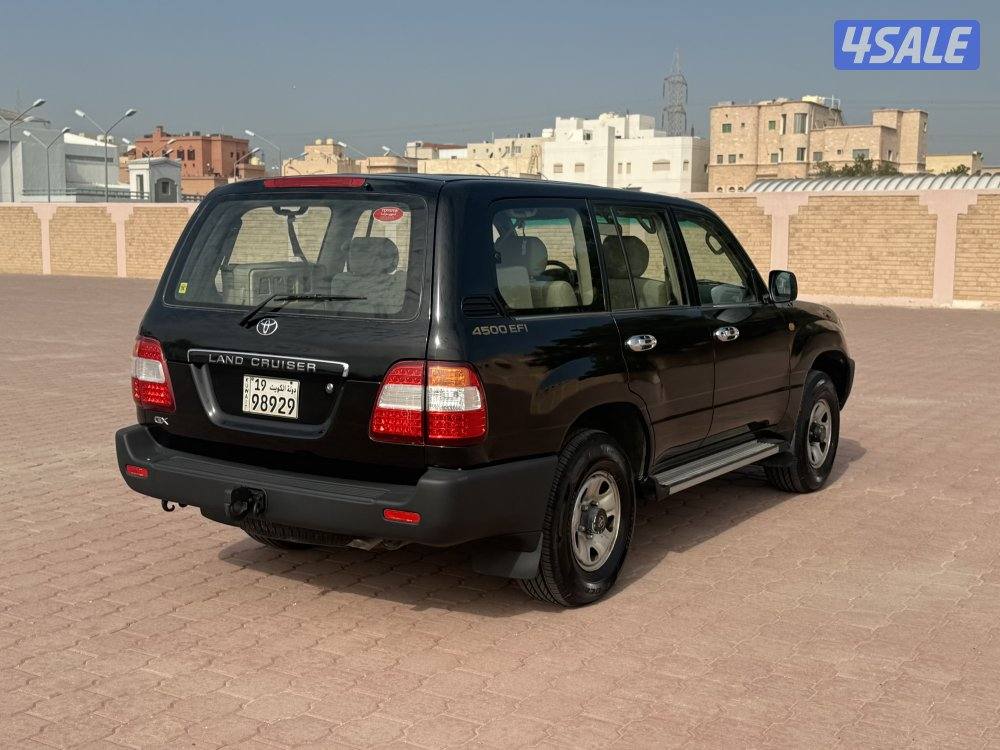 لاندكروزر الساير5