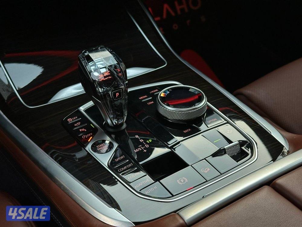 بي ام دبليوX7 INDIVIDUAL موديل2019 عداد74الف وارد الغانم سيرفس منتظم8