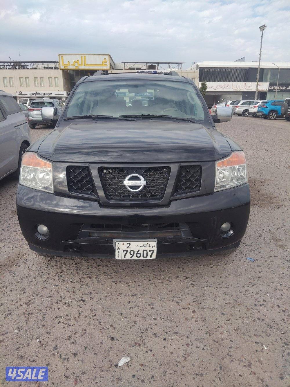 نيسان ارمادا موديل 2011 لون اسود عداد 248 الف بحاله ممتازة0