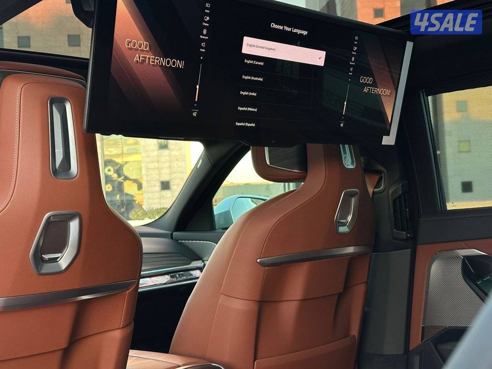 بي ام دبليو735iموديل2024 عداد17الف وارد الغانم تحت الكفاله+سيرفس مجاناً7