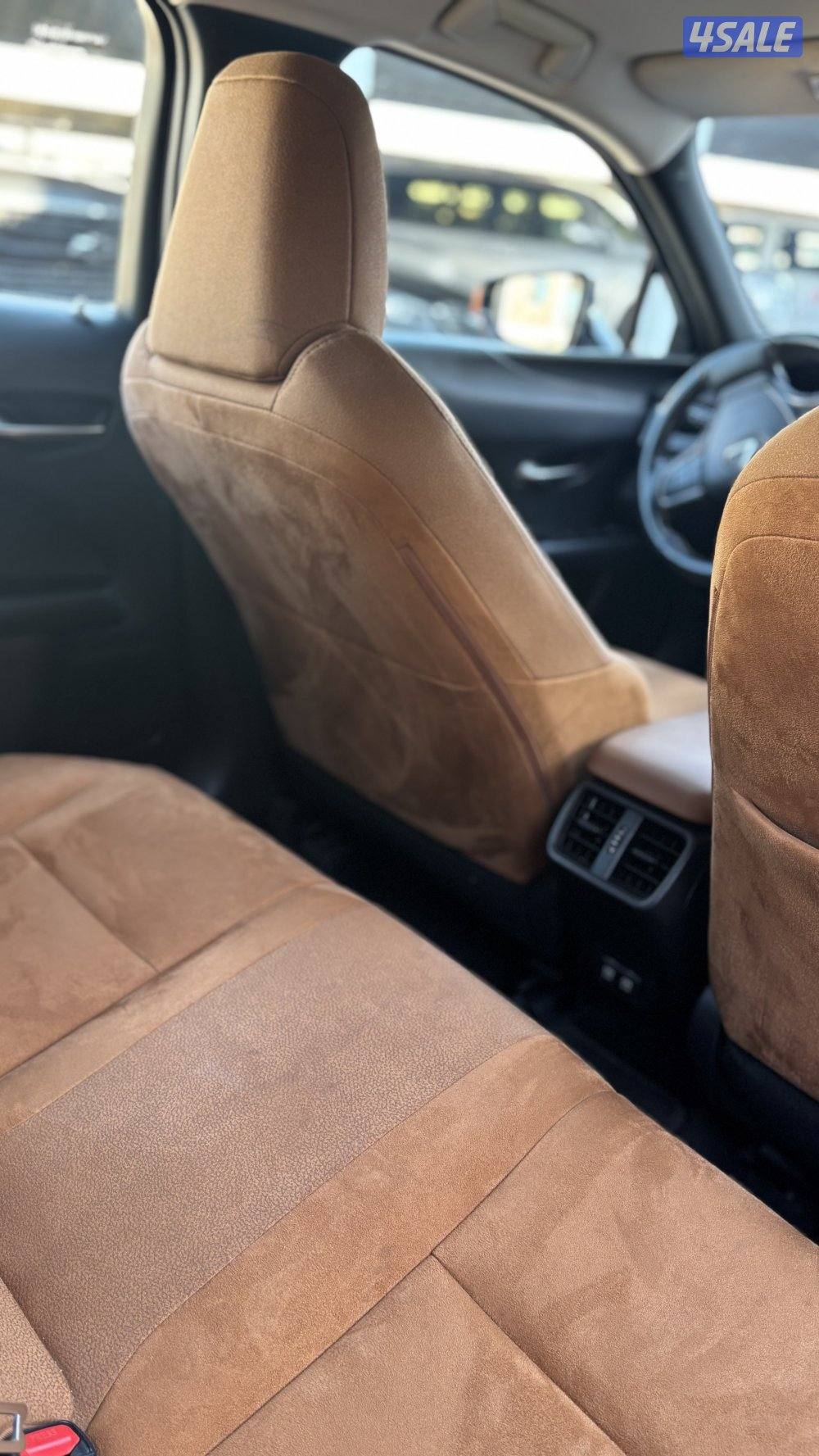 2019 ماشي 120,000  بحاله ممتازه   داخليه تان شمواه2