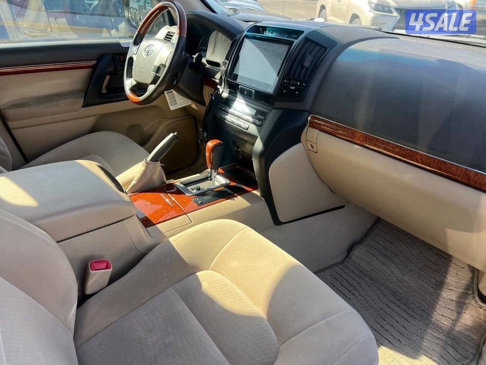 لاندكروزر GXR V8 🔥 بحالة نادرة4