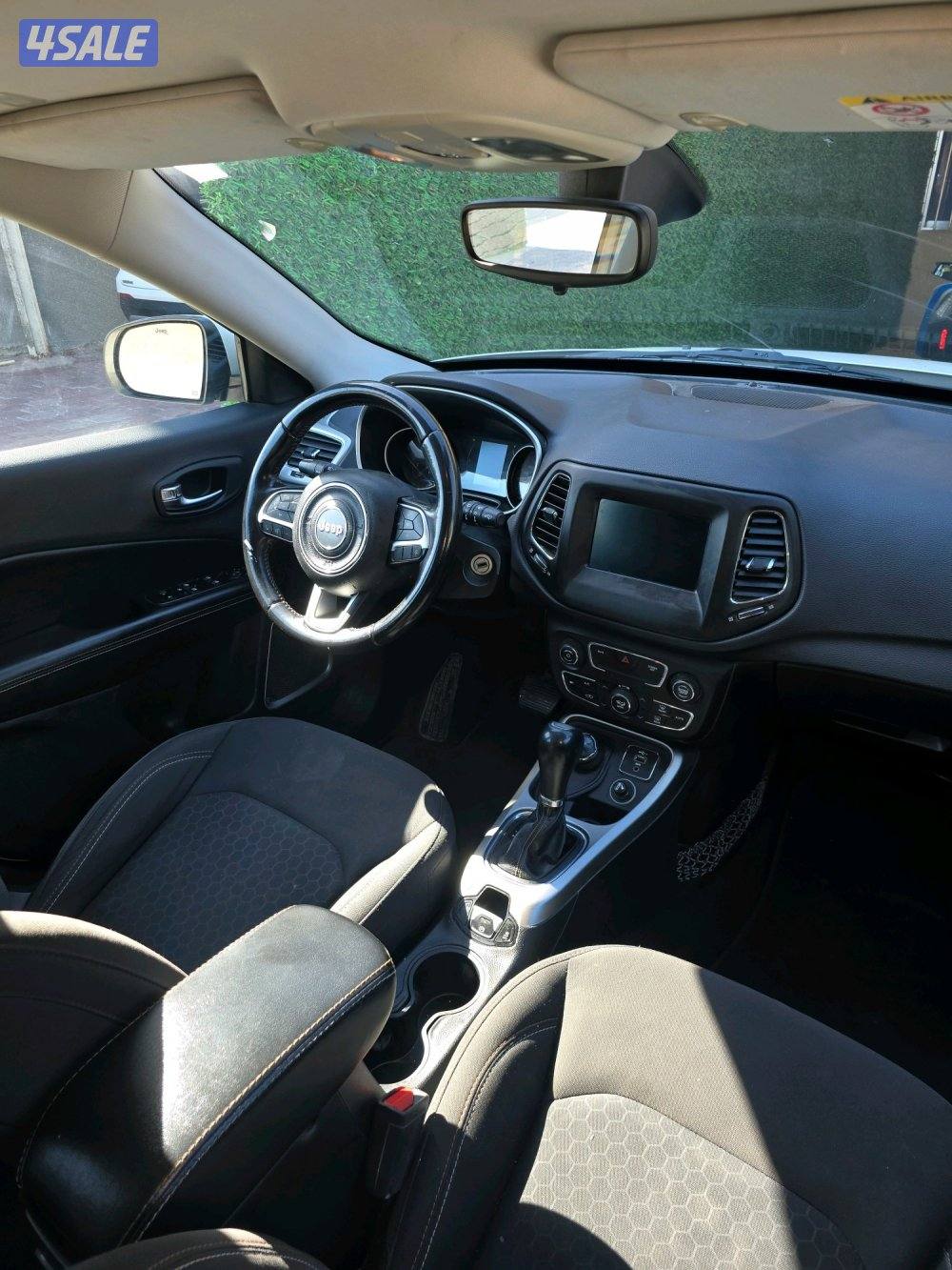 كومباس 2019 ابيض فيها ضربة شاصي معدله   محركات شغال2