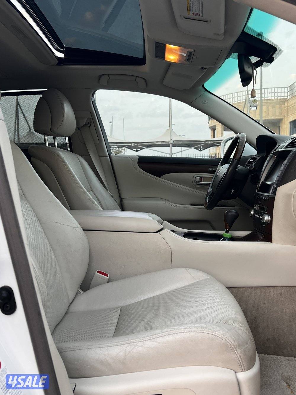 لكزس الساير 460 لارج بحالة الوكالة7