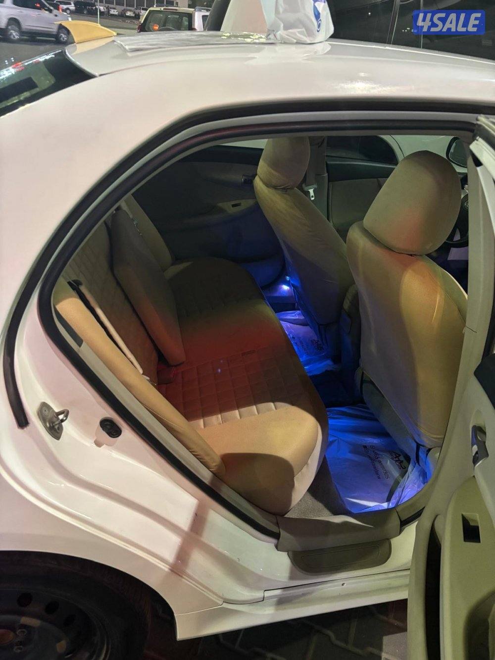 للبيع سياره كرولا 20113