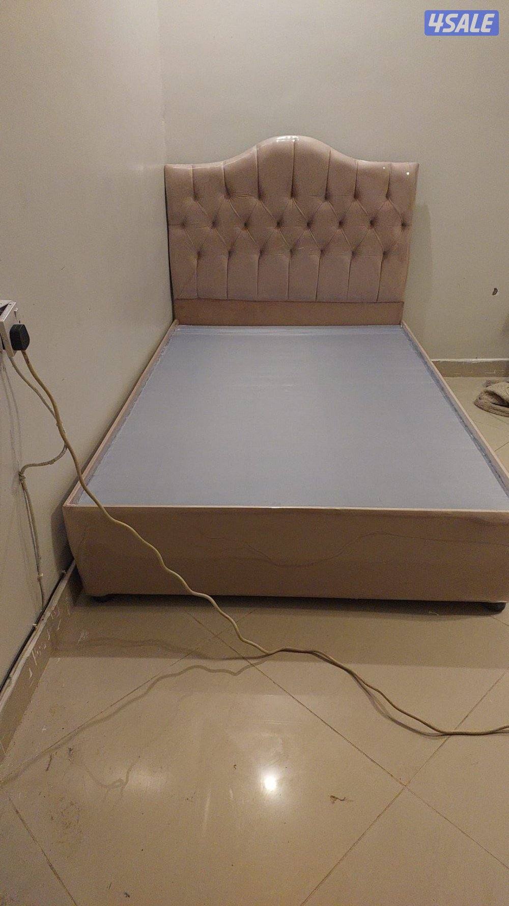 سراير طبية وفراش طبي للبيع11