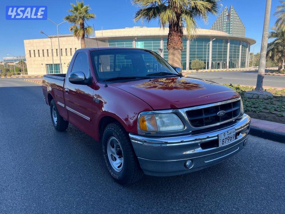 للبيع وانيت F150 ( عـداد 126 فـقـط ) الـسياره بـحاله نادره جداً0