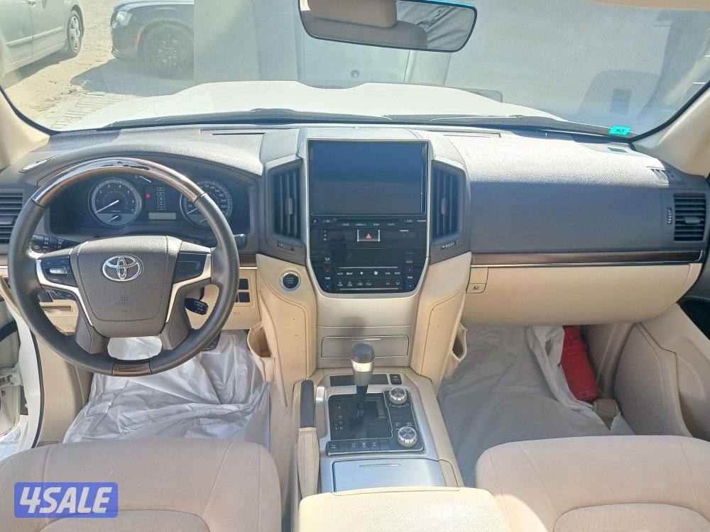 لاند كروزر GXR موديل 2021 صبغ الوكالة9