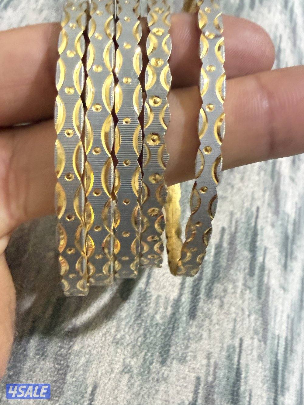 اكسسوارات نسائية متنوعه ماركات مختلفه10