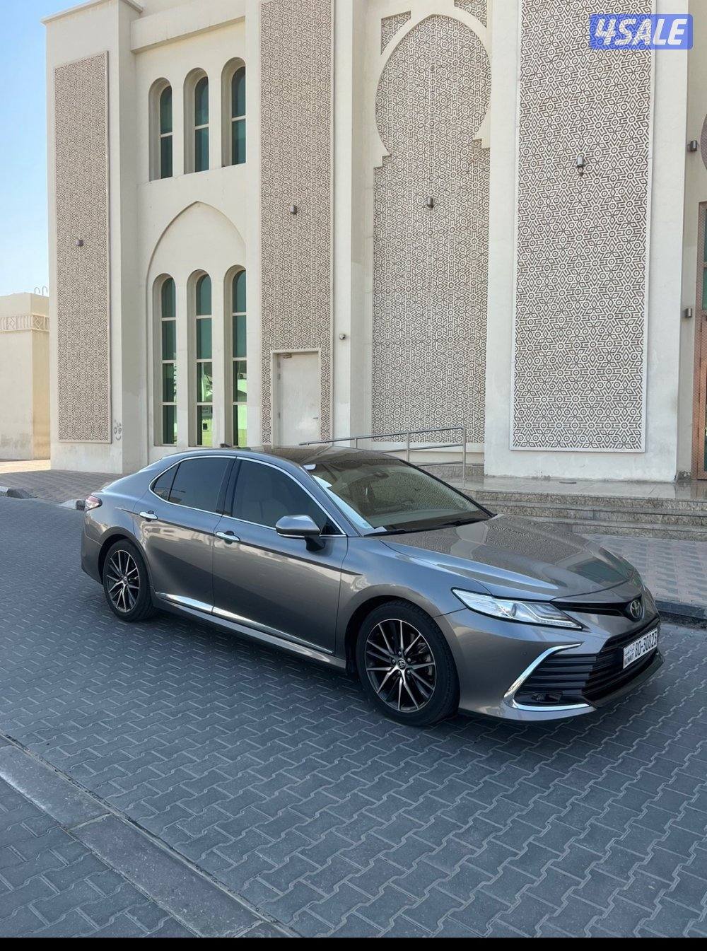 للبيع كامري ٦سلندر0