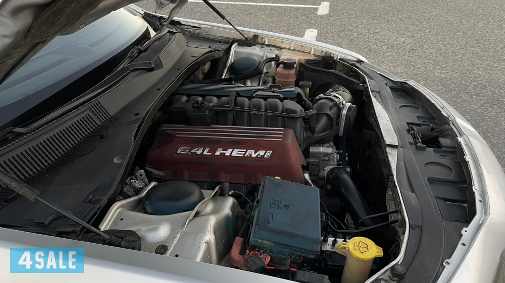 للبيع كرايزلر SRT8  20125