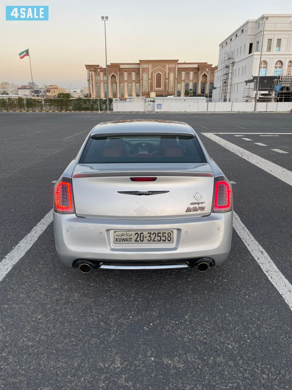للبيع كرايزلر SRT8  20126