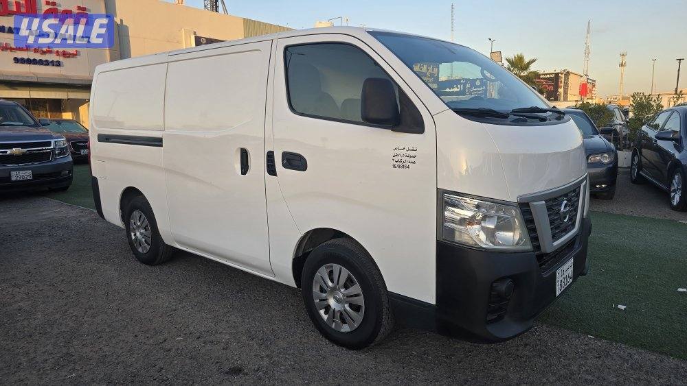 💥 باص نيسان اوفان مقفل0