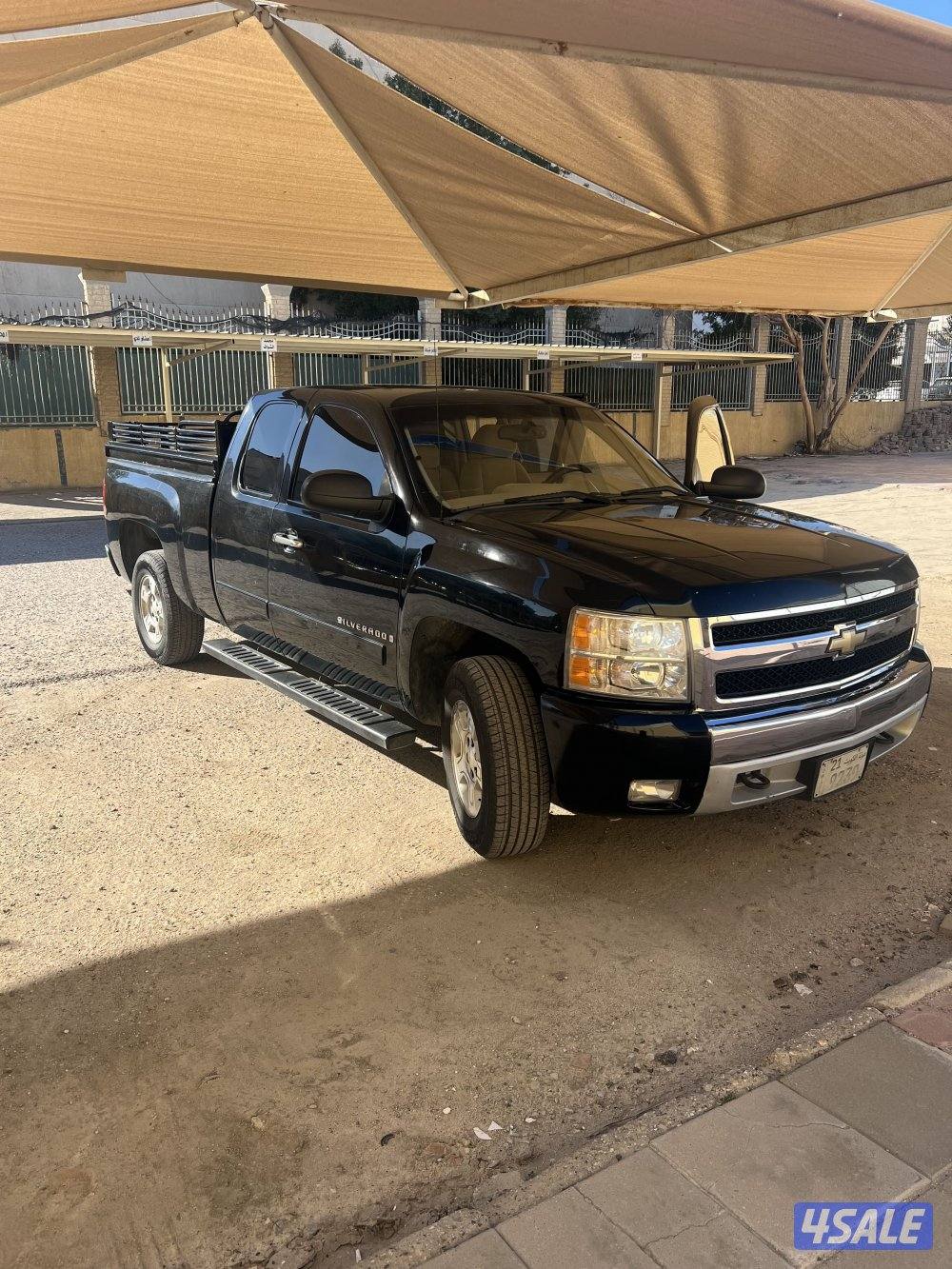 وانيت بدون دبل تواير جديده والسيارة نظيفه جداً واستعمال ممتاز غمارة ونص9