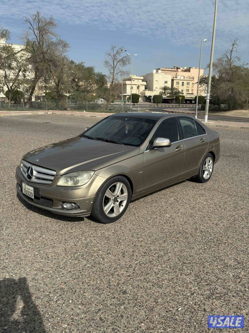 للبيع  مرسيدس C280 أو لللبدل مع كيا0