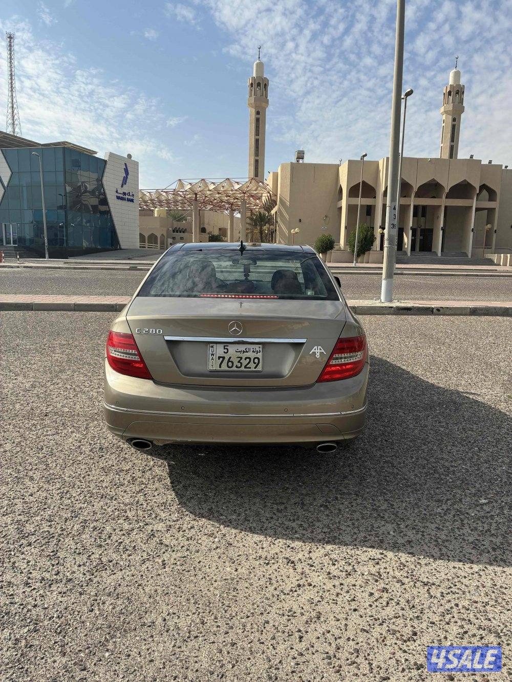 للبيع  مرسيدس C280 أو لللبدل مع كيا5