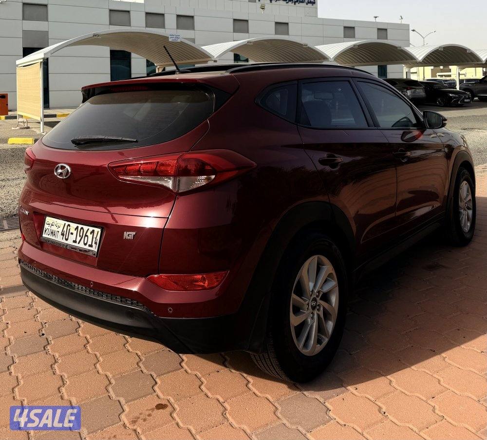 Hyundai Tucson  2017 panorama2