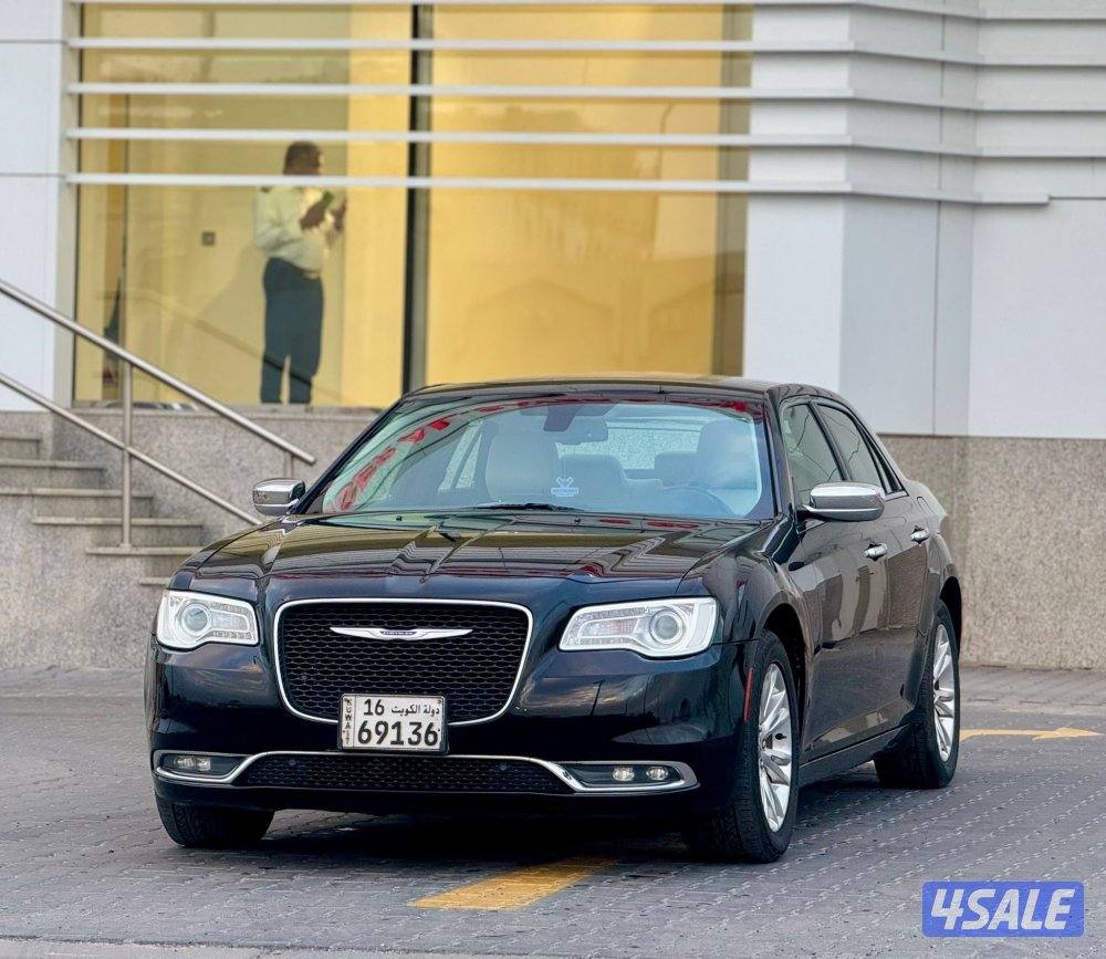 كرايزلر C300 V63