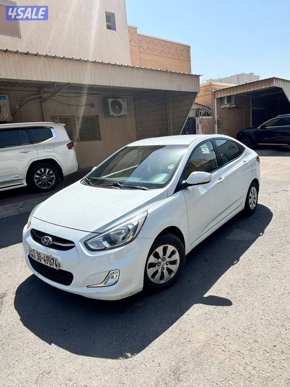 للبيع هيونداي اكسنت 2015 نظيفة0