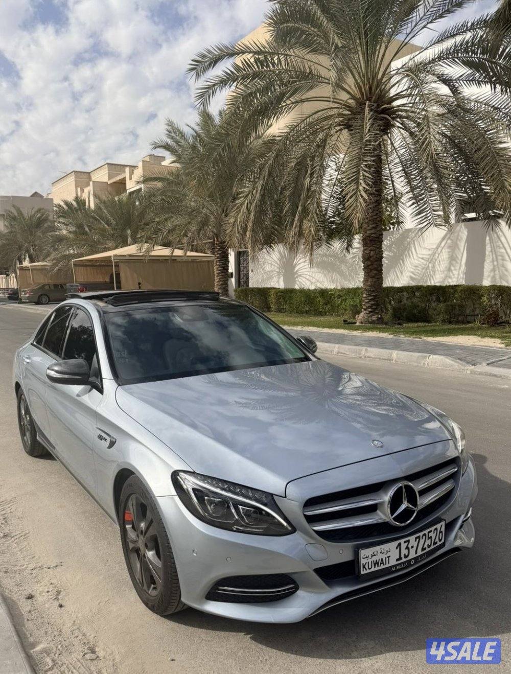 مرسيدس C200 مخزن بحاله نادره1