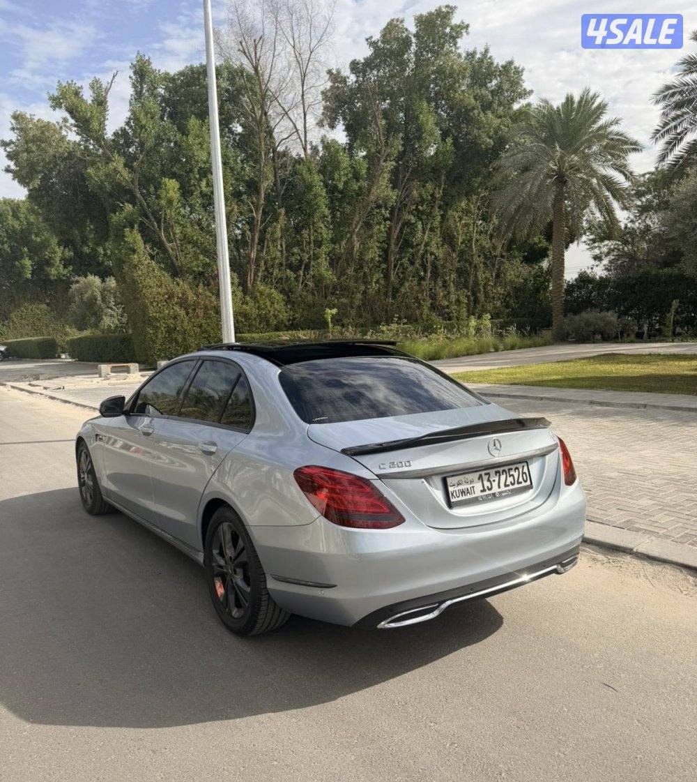 مرسيدس C200 مخزن بحاله نادره4