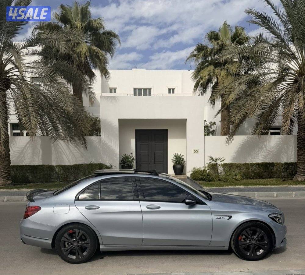 مرسيدس C200 مخزن بحاله نادره2