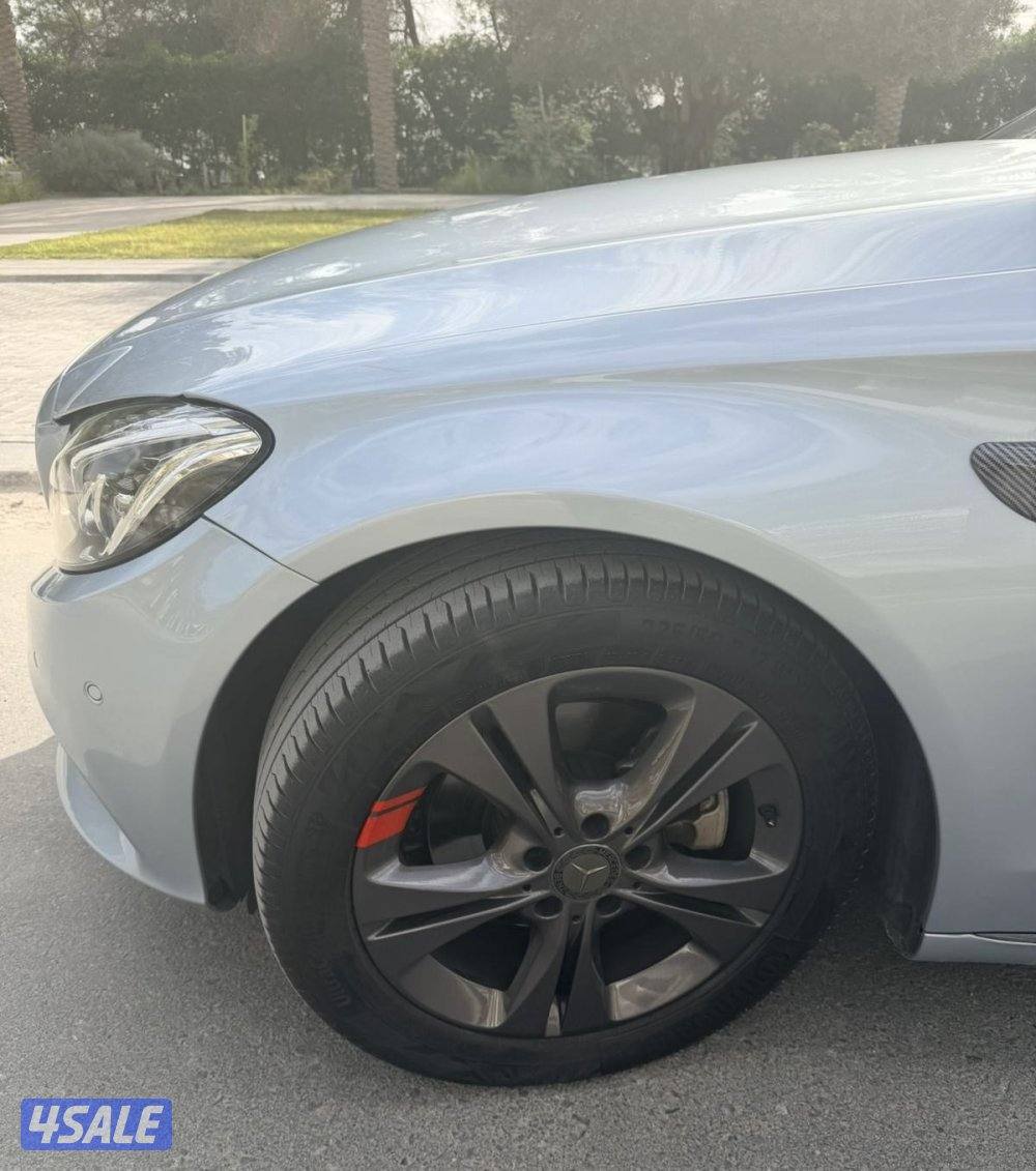 مرسيدس C200 مخزن بحاله نادره8