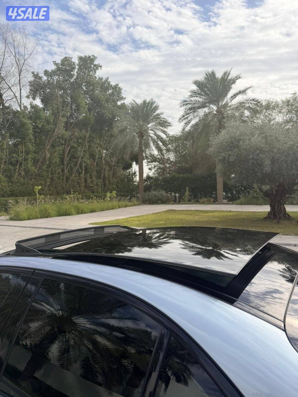 مرسيدس C200 مخزن بحاله نادره6