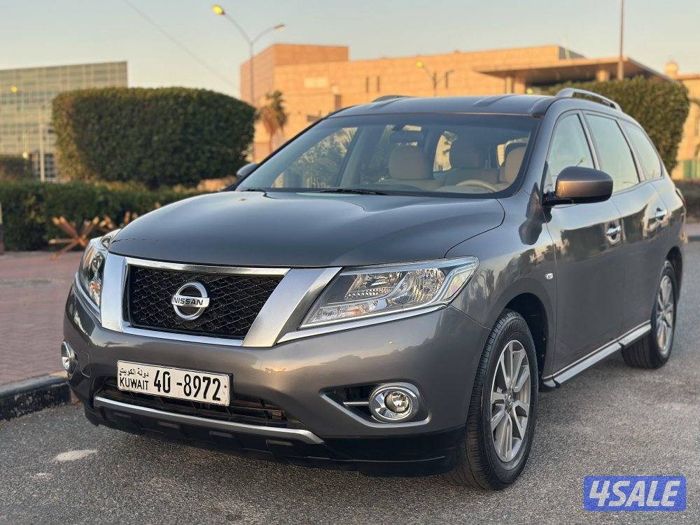 للبيع NISSAN PATHFINDER موديل 2015 وارد البابطين ماشي 1010
