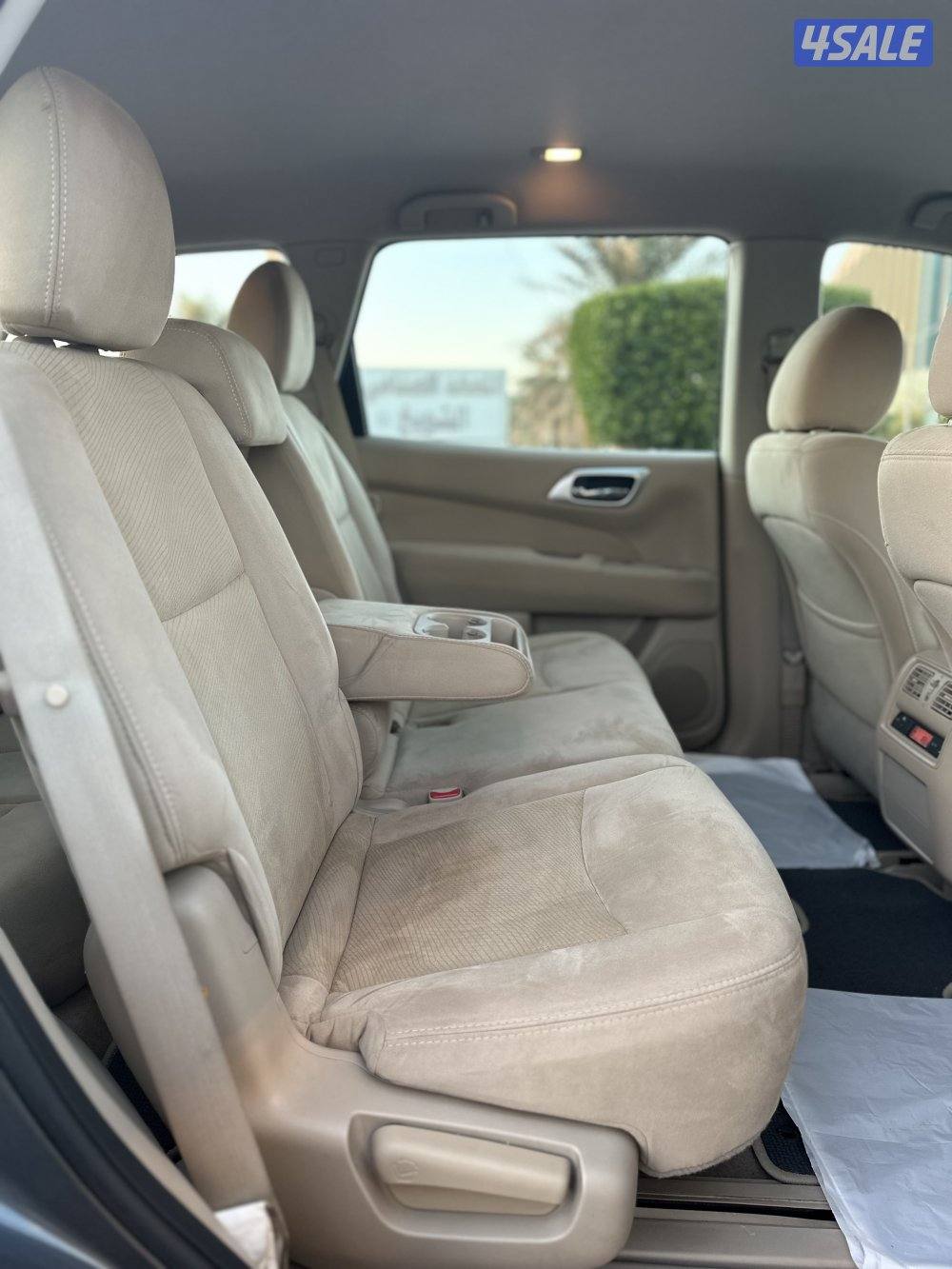 للبيع NISSAN PATHFINDER موديل 2015 وارد البابطين ماشي 10110